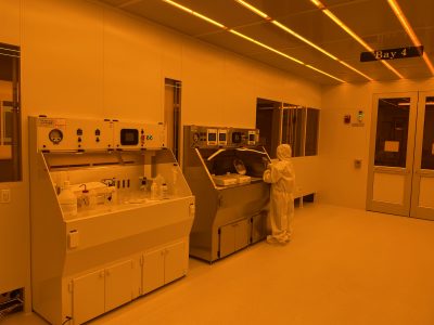 Hood 1 in bay 4 of UConn IMS cleanroom at Science 1 Research Center. Bake Plates and Spin Coater